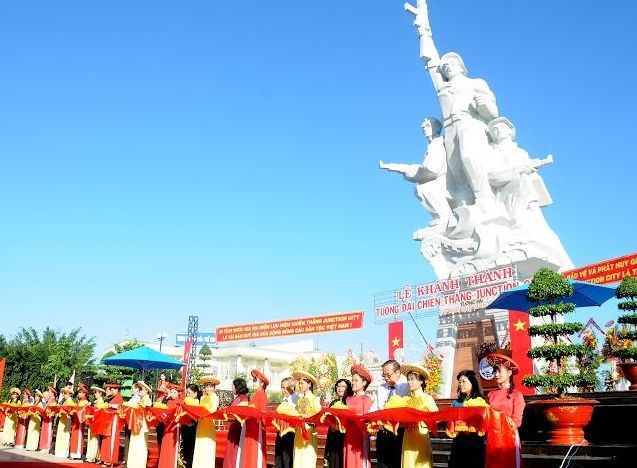 Inauguration du mémorial sur la victoire de Junction City  - ảnh 1